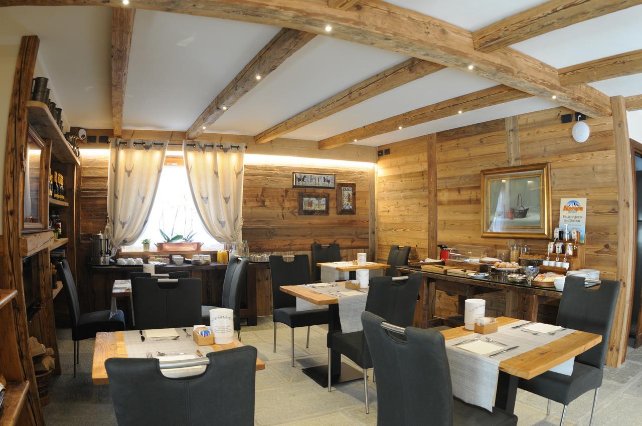 L'Abri Des Amis Otel Courmayeur Dış mekan fotoğraf