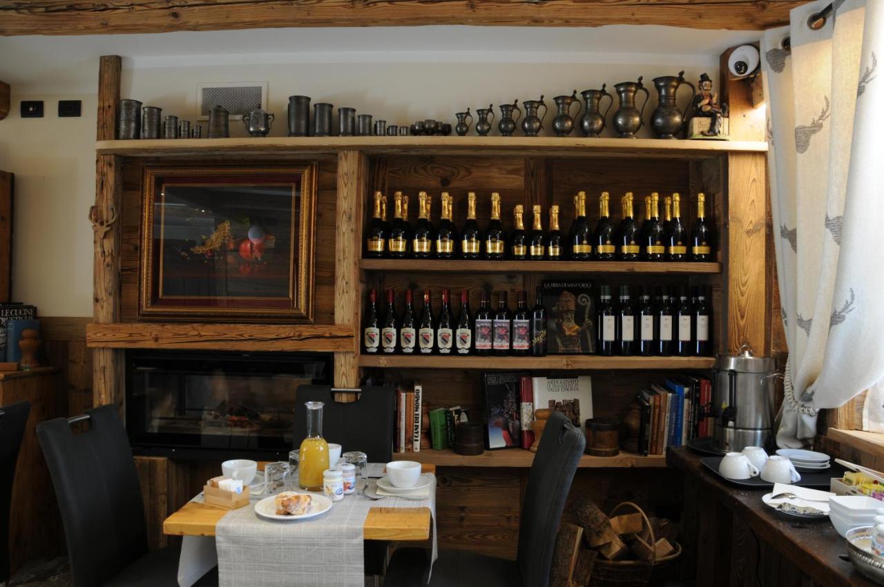 L'Abri Des Amis Otel Courmayeur Dış mekan fotoğraf