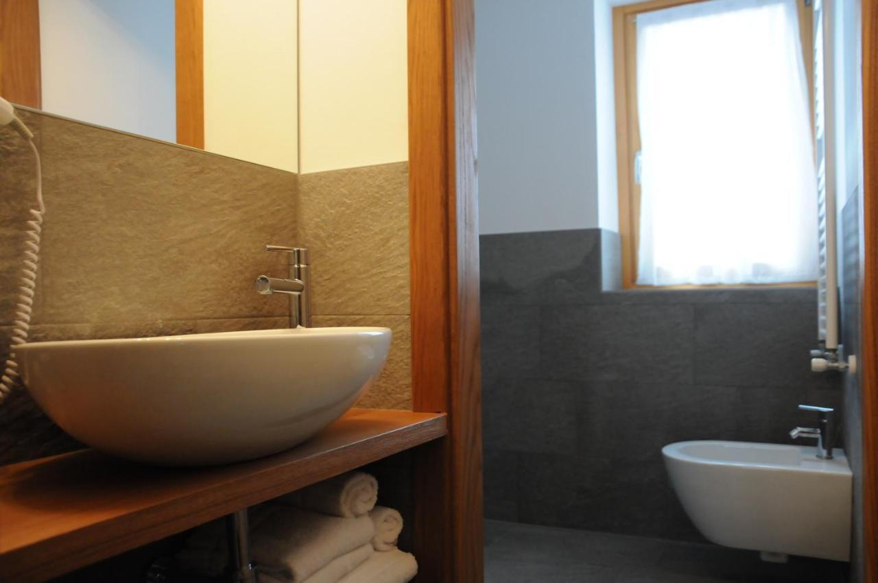 L'Abri Des Amis Otel Courmayeur Dış mekan fotoğraf